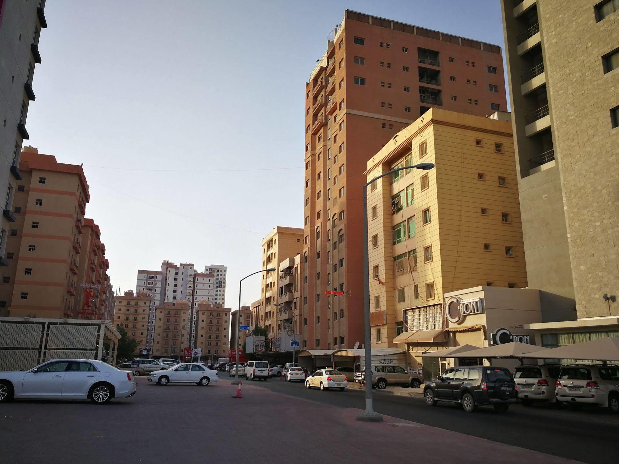 Red Tower Furnished Apartments Mahboula Εξωτερικό φωτογραφία